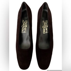 Salvatore Ferragamo  Vintage Pump Heels Womens Size 8.5 Vintage